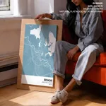 Strip below poster sky blue map of Srinagar