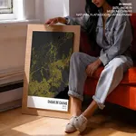 Strip below poster yellow map of Duque De Caxias