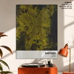 Strip below poster yellow map of Santiago